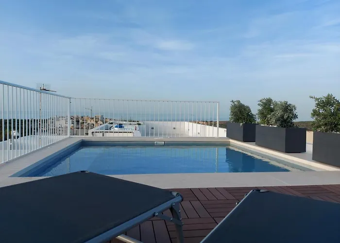 Penthouse, Sea Views And Private Roof Top Pool